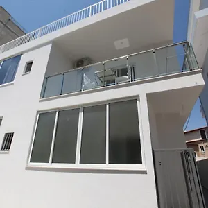 Deda Sarandë
